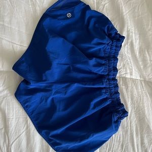 Lululemon shorty hot shorts, 2.5, symphony blue, size 10